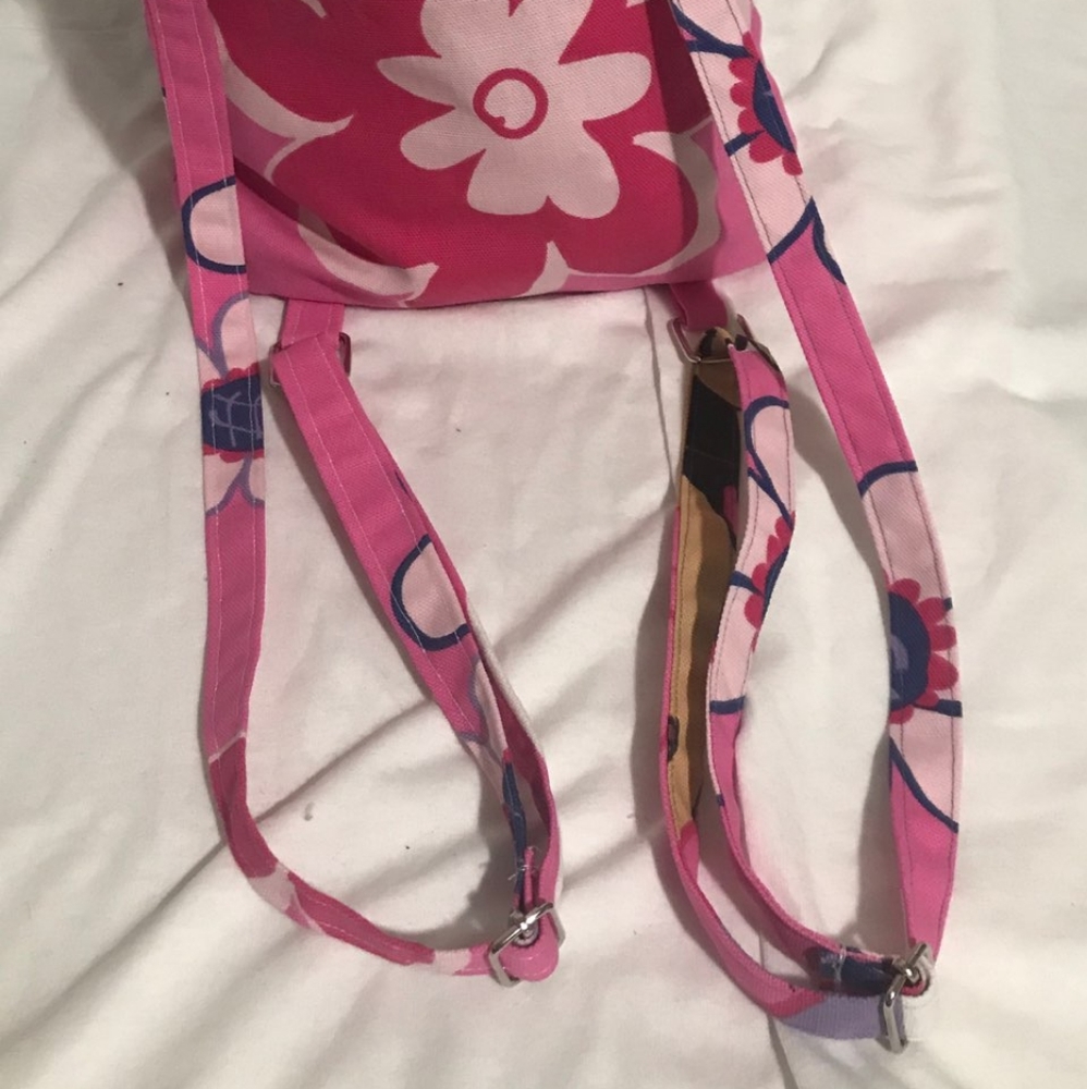 Backpack - Picture 4 of 6